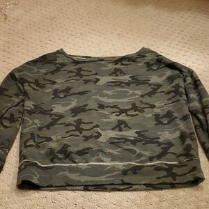 Sundry Gray Camoflauge Knit Top Size Small Size 1